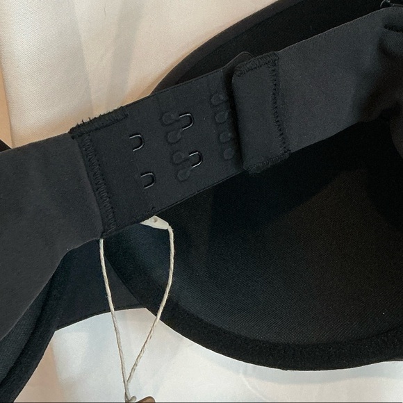 *NWT* SKIMS T-Shirt Bra- Black- 34D - Picture 6 of 6